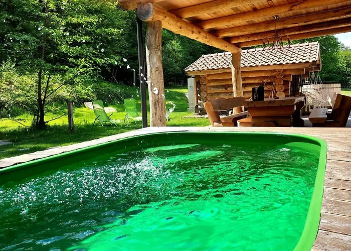 Koca Na Samem بيت للعطل